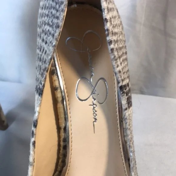 Jessica Simpson Winslo Python Platform Heels 7.5 - Picture 4 of 10